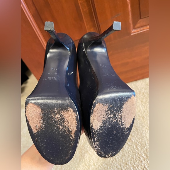 YSL Saint Laurent Tribute Pump - Navy Blue Patent Leather - BEAUTIFUL CONDITION - Picture 2 of 9